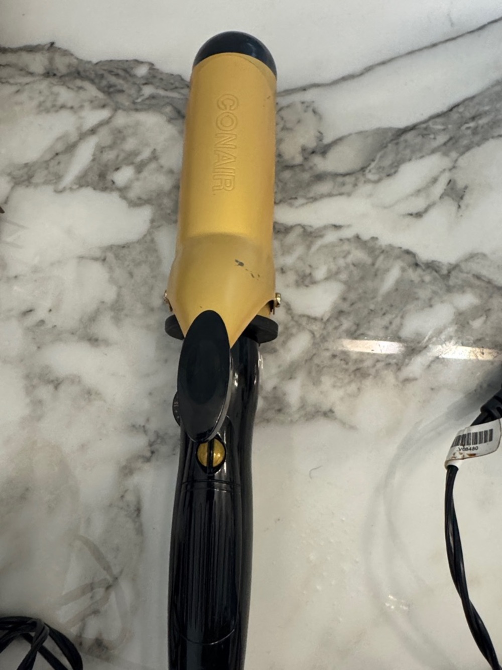 Conair curling iron Gold and Black Curling Iron - Professional Styling